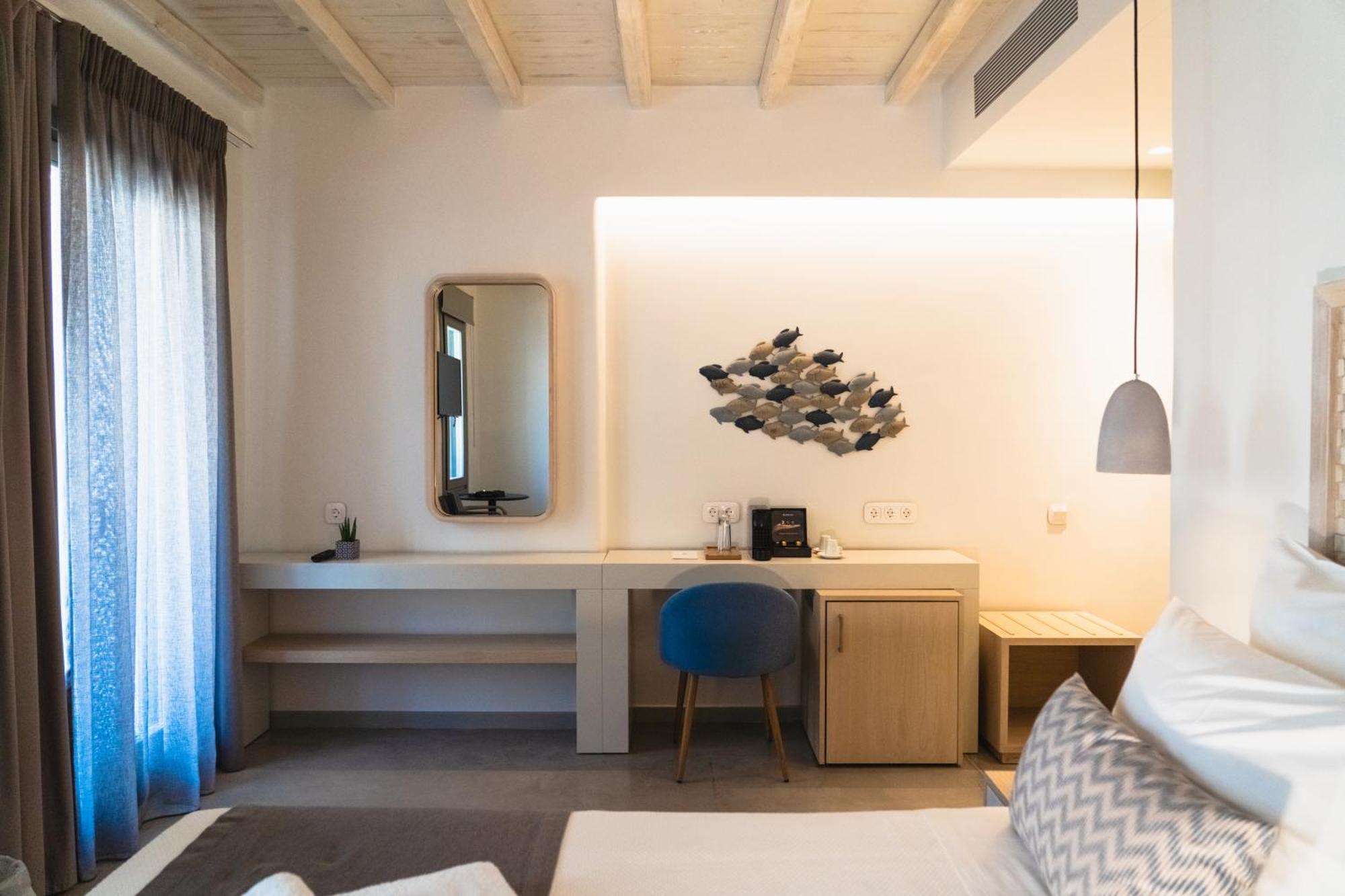 Lithos Luxury Suites Tinos Екстер'єр фото