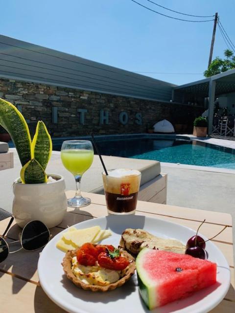 Lithos Luxury Suites Tinos Екстер'єр фото